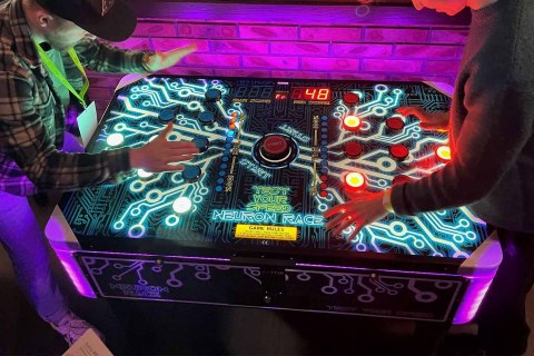 Catch The Light Neuron Race